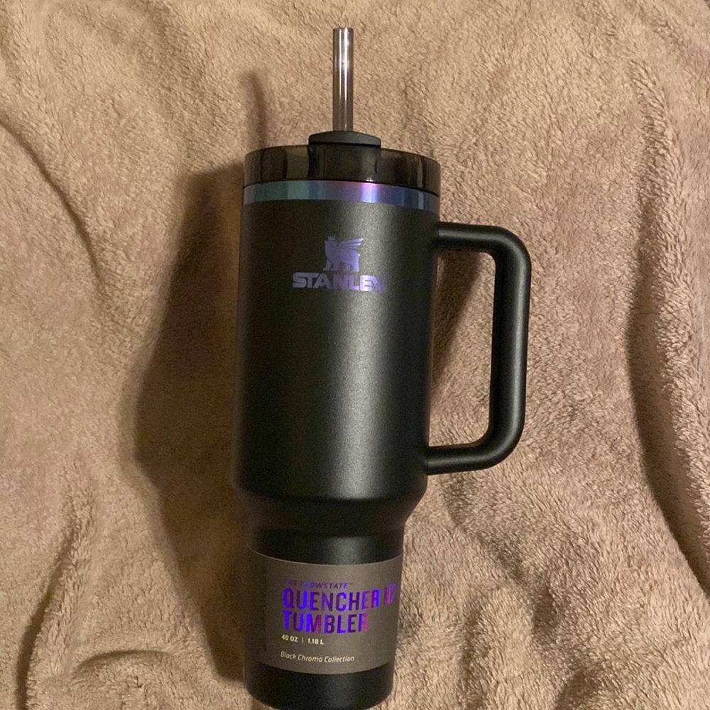 Stanley Quencher 2.0 40 oz Black Chroma